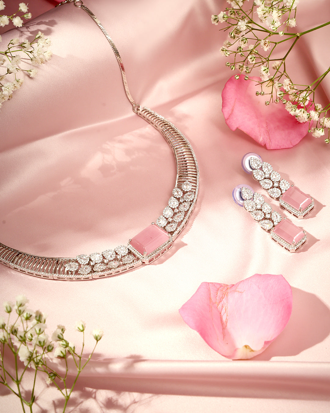 Sitara Glow Necklace Set